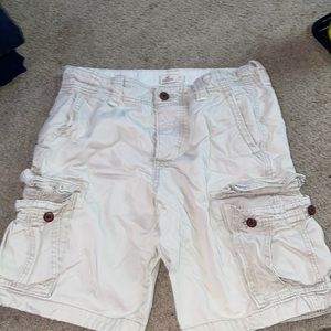 Hollister Tan Cargo Khaki Shorts